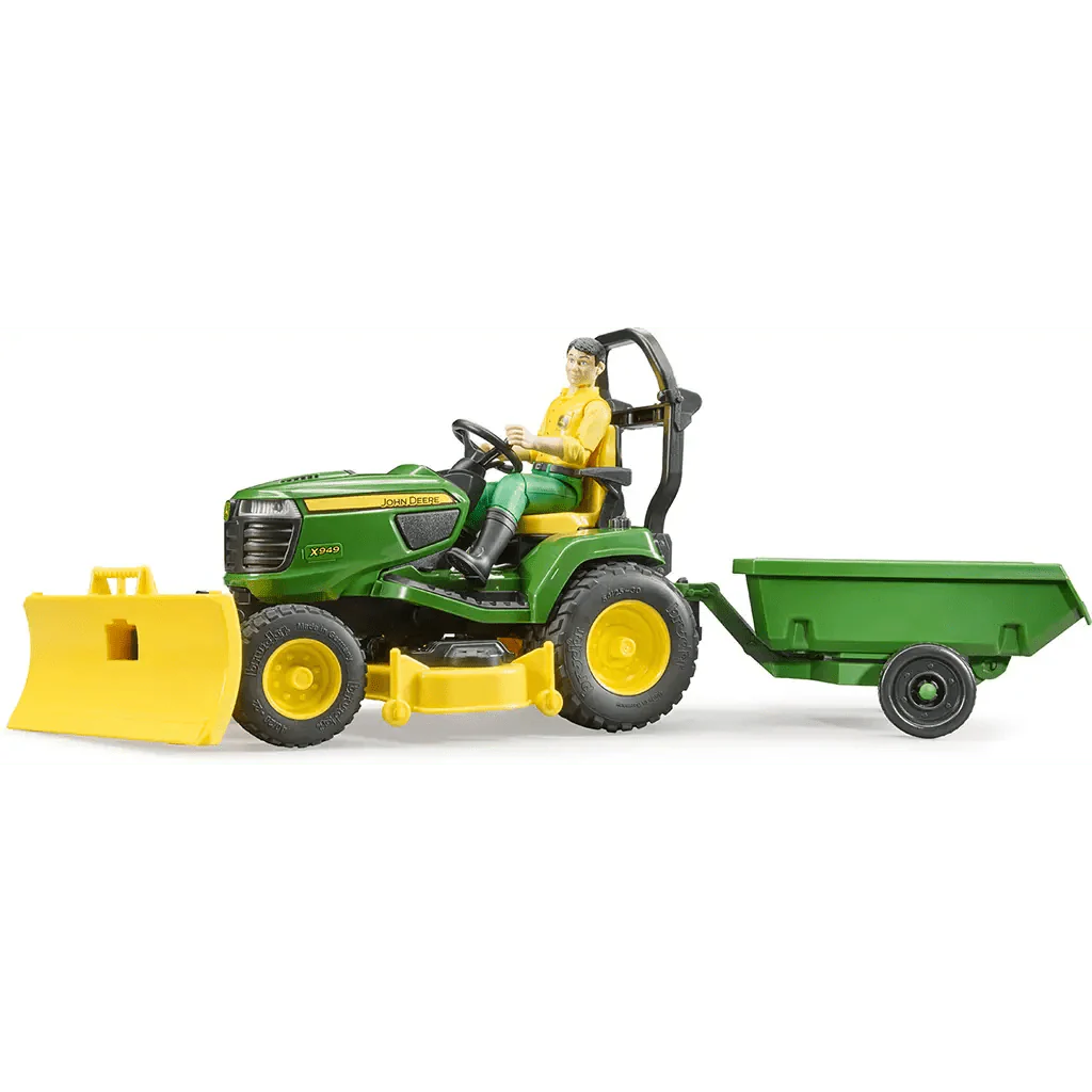 John Deere Lawn Tractor With Trailer with Gardener